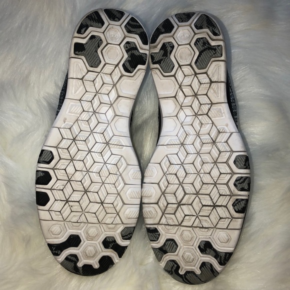 Women’s Nike shoes - Picture 5 of 6